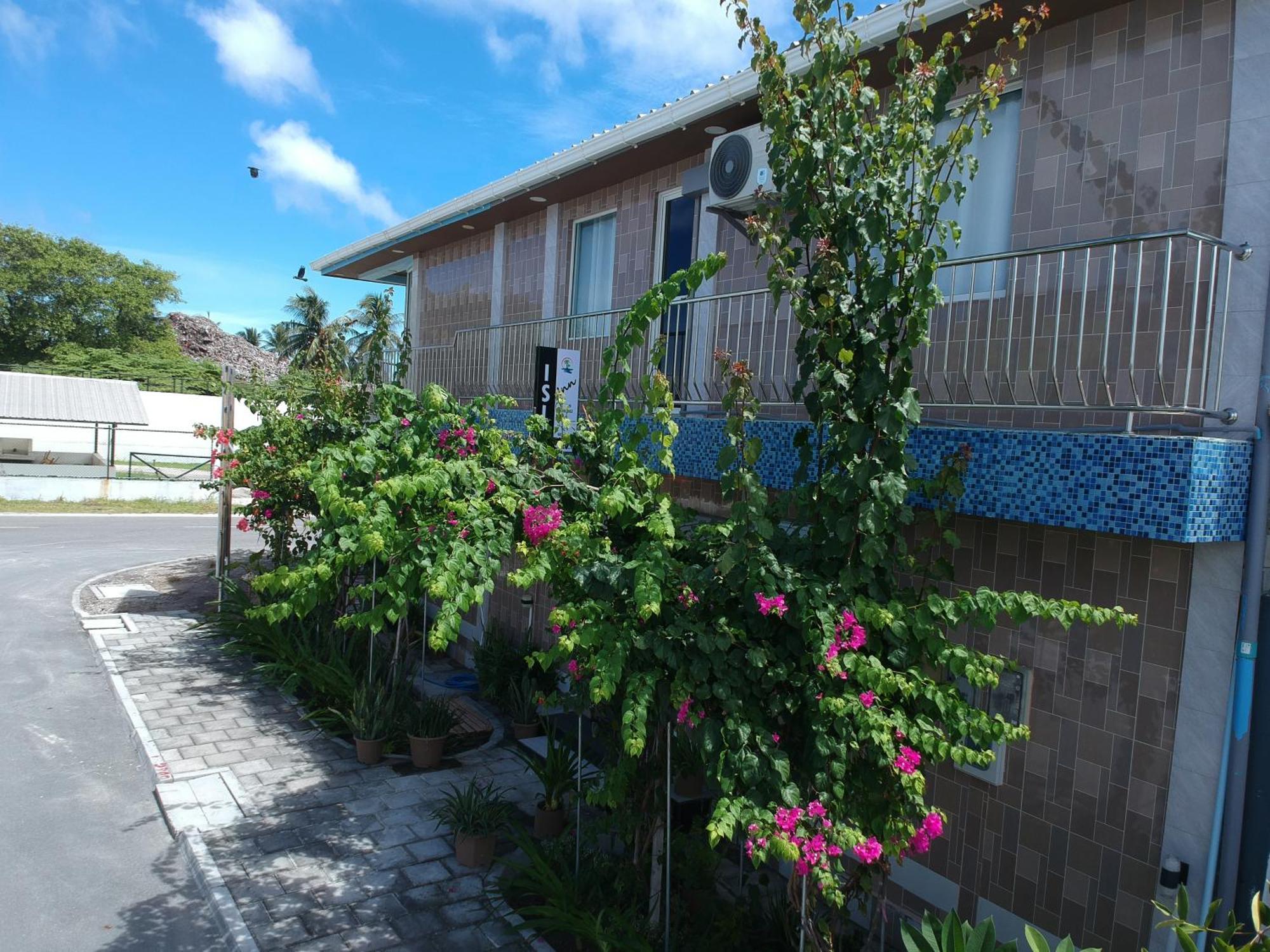 Isle Inn Guesthouse Fuvahmulah エクステリア 写真